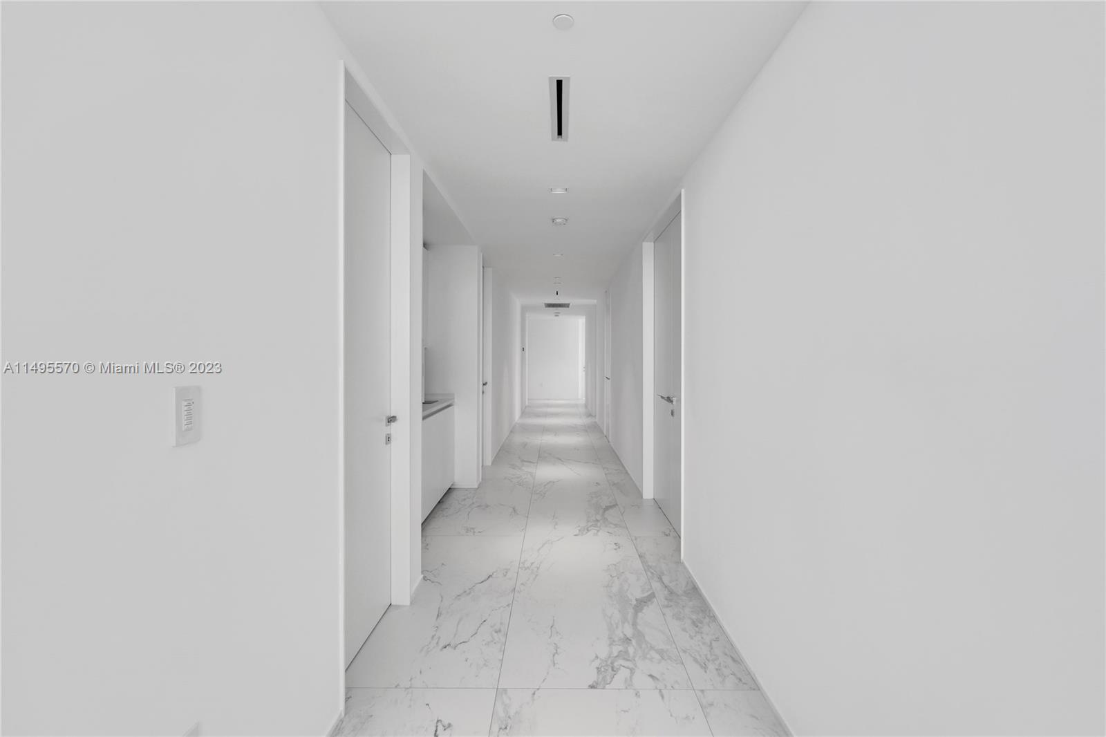 1000 Biscayne Blvd 4902, Miami, Florida 33132, 4 Bedrooms Bedrooms, ,5 BathroomsBathrooms,Residentiallease,For Rent,1000 Biscayne Blvd 4902,A11495570