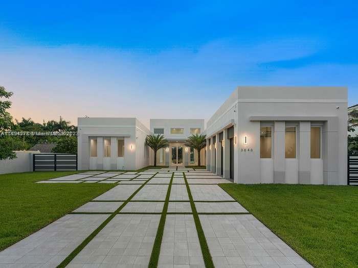 3040 128th Ave, Miami, FL, 33175 United States, 5 Bedrooms Bedrooms, ,6 BathroomsBathrooms,Residential,For Sale,128th Ave,A11494278