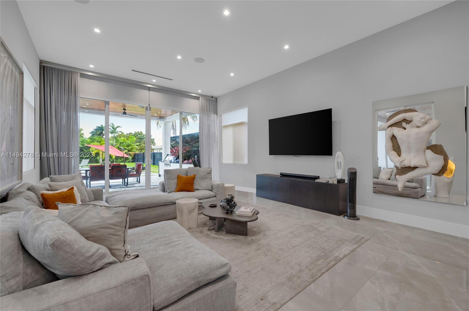 3040 128th Ave, Miami, FL, 33175 United States, 5 Bedrooms Bedrooms, ,6 BathroomsBathrooms,Residential,For Sale,128th Ave,A11494278