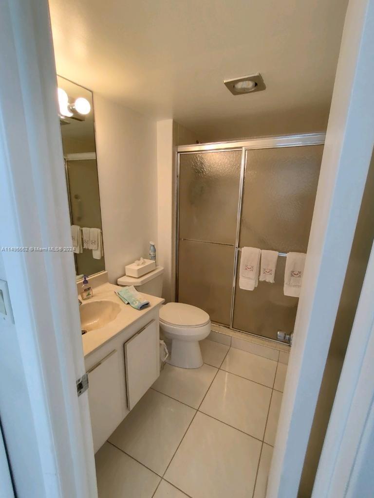 20515 E Country Club Dr 646, Aventura, Florida 33180, 2 Bedrooms Bedrooms, ,2 BathroomsBathrooms,Residential,For Sale,20515 E Country Club Dr 646,A11495662