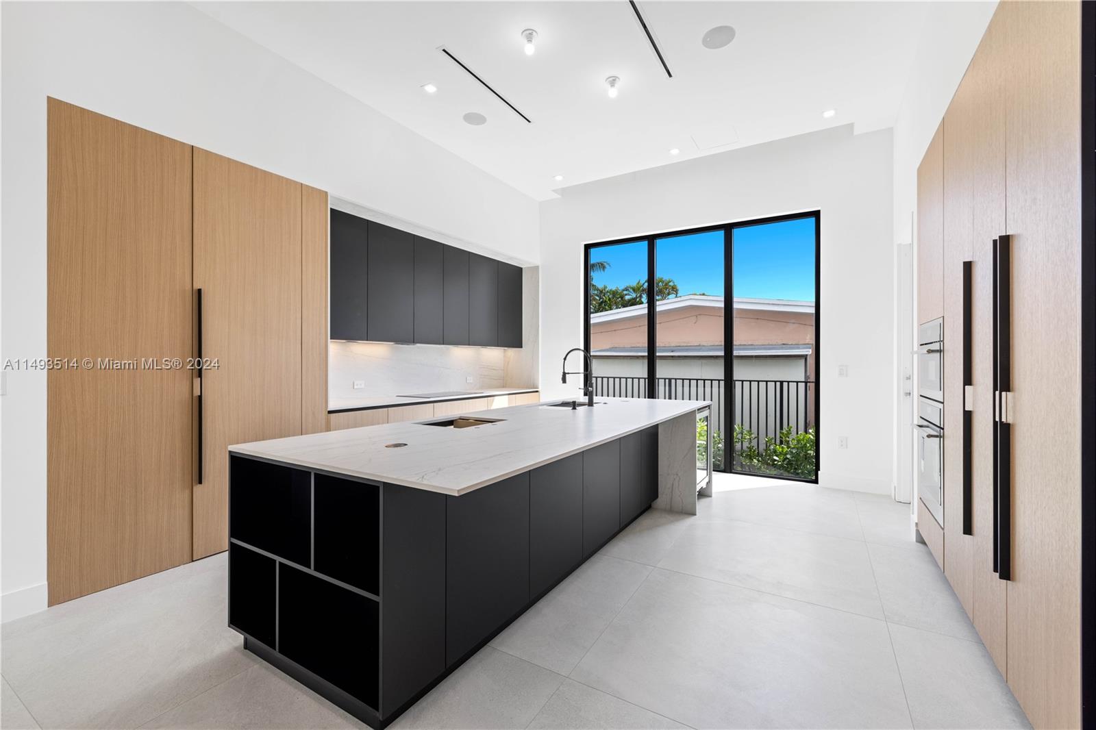 1925 Hibiscus Dr, North Miami, FL, 33181 United States, 6 Bedrooms Bedrooms, ,5 BathroomsBathrooms,Residential,For Sale,Hibiscus Dr,A11493514