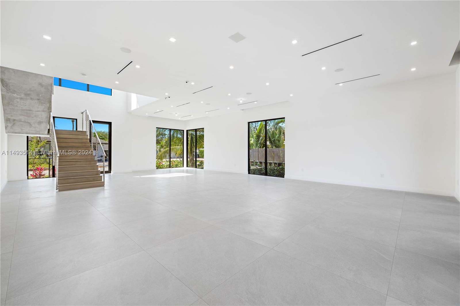 1925 Hibiscus Dr, North Miami, FL, 33181 United States, 6 Bedrooms Bedrooms, ,5 BathroomsBathrooms,Residential,For Sale,Hibiscus Dr,A11493514