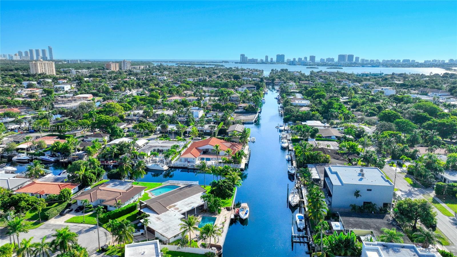 1925 Hibiscus Dr, North Miami, FL, 33181 United States, 6 Bedrooms Bedrooms, ,5 BathroomsBathrooms,Residential,For Sale,Hibiscus Dr,A11493514