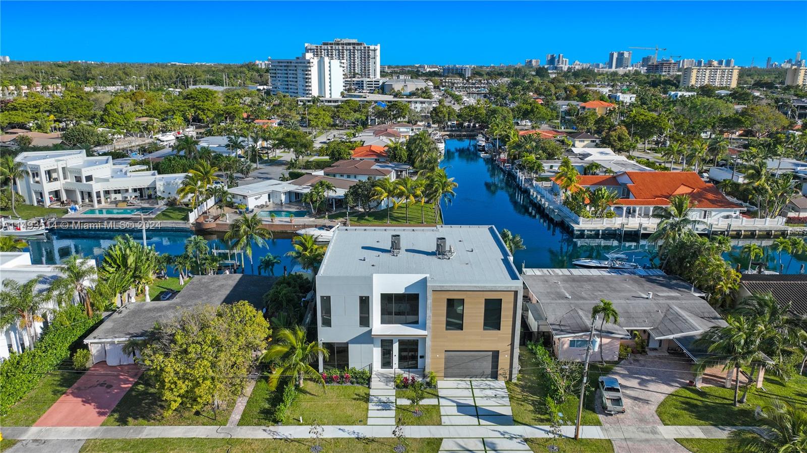 1925 Hibiscus Dr, North Miami, FL, 33181 United States, 6 Bedrooms Bedrooms, ,5 BathroomsBathrooms,Residential,For Sale,Hibiscus Dr,A11493514