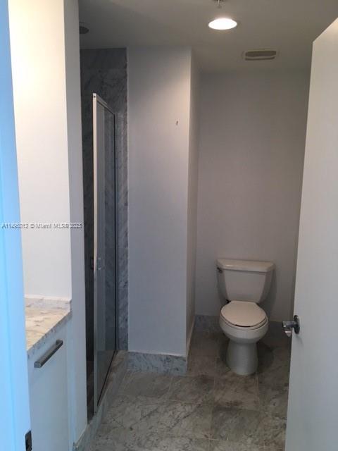Miami, Florida 33132, 2 Bedrooms Bedrooms, ,2 BathroomsBathrooms,Residentiallease,For Rent,A11496012