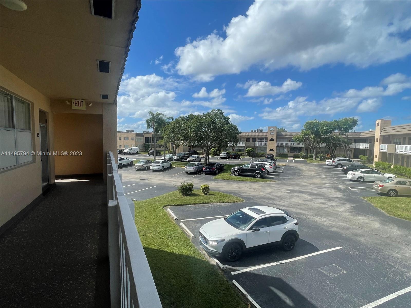 9061 Sunrise Lakes Blvd, Sunrise, FL, 33322 United States, 1 Bedroom Bedrooms, ,1 BathroomBathrooms,Residential,For Sale,Sunrise Lakes Blvd,A11495794