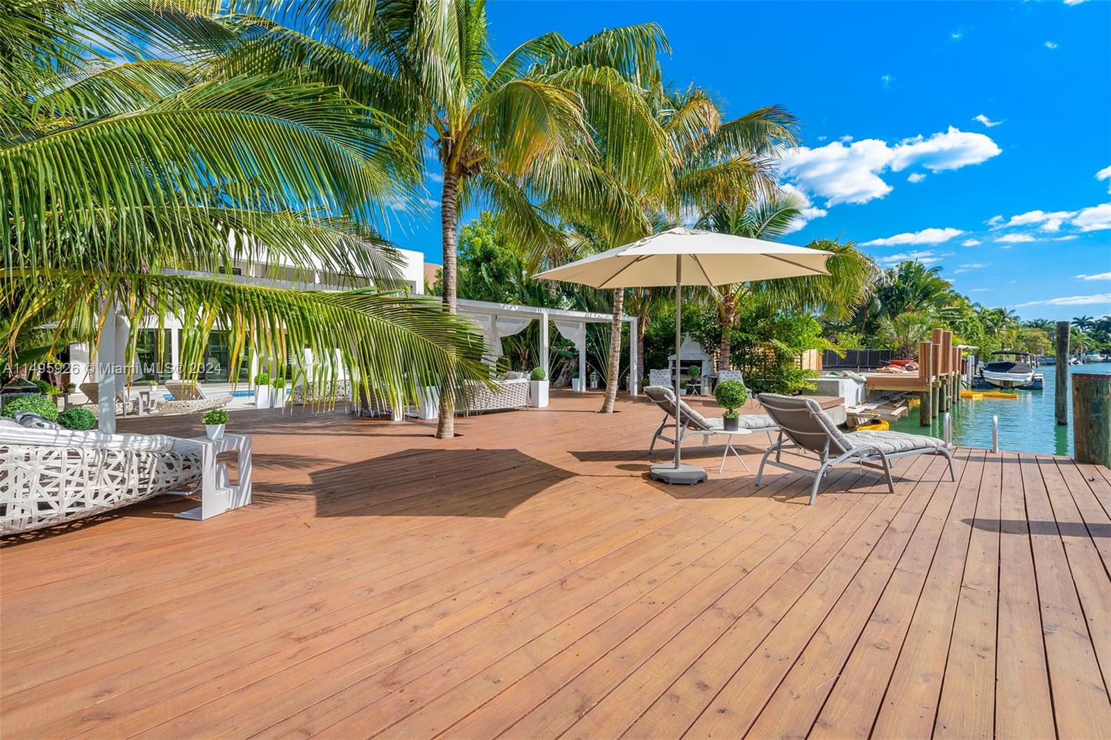 3734 Chase Ave, Miami Beach, FL, 33140 United States, 8 Bedrooms Bedrooms, ,8 BathroomsBathrooms,Residential,For Sale,Chase Ave,A11495926