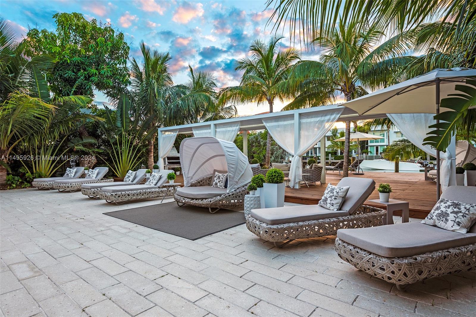 3734 Chase Ave, Miami Beach, Florida 33140, 8 Bedrooms Bedrooms, ,8 BathroomsBathrooms,Residential,For Sale,3734 Chase Ave,A11495926