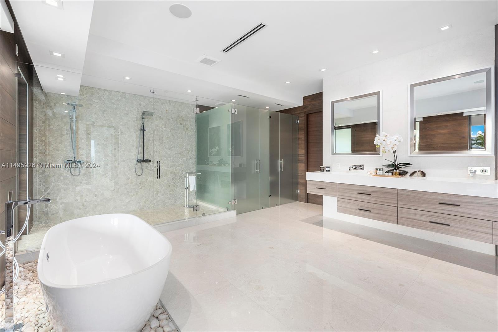 3734 Chase Ave, Miami Beach, FL, 33140 United States, 8 Bedrooms Bedrooms, ,8 BathroomsBathrooms,Residential,For Sale,Chase Ave,A11495926