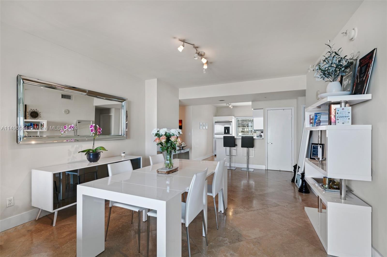 601 NE 36th St 1704, Miami, Florida 33137, 2 Bedrooms Bedrooms, ,2 BathroomsBathrooms,Residential,For Sale,601 NE 36th St 1704,A11496044