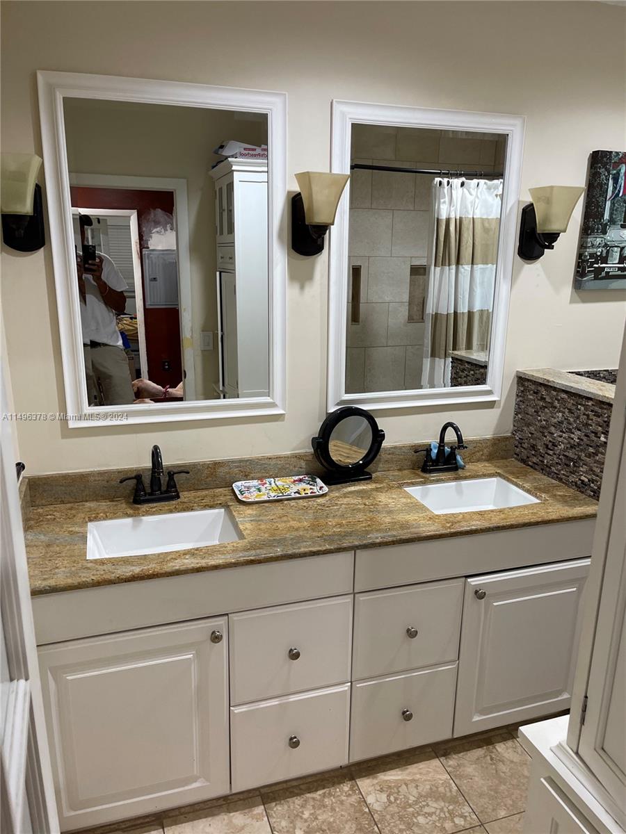 155 NE 163rd St, Miami, Florida 33162, 5 Bedrooms Bedrooms, ,5 BathroomsBathrooms,Residential,For Sale,155 NE 163rd St,A11496378