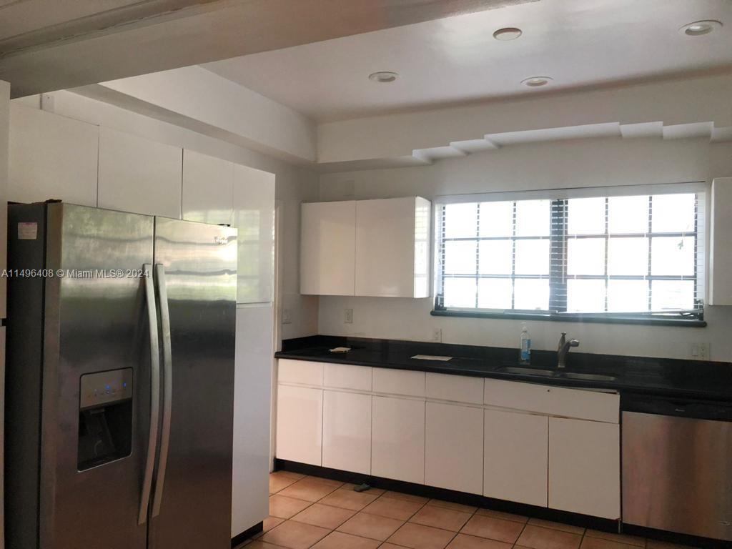 107 Rivo Alto Dr, Miami Beach, FL, 33139 United States, 3 Bedrooms Bedrooms, ,3 BathroomsBathrooms,Residential,For Sale,Rivo Alto Dr,A11496408