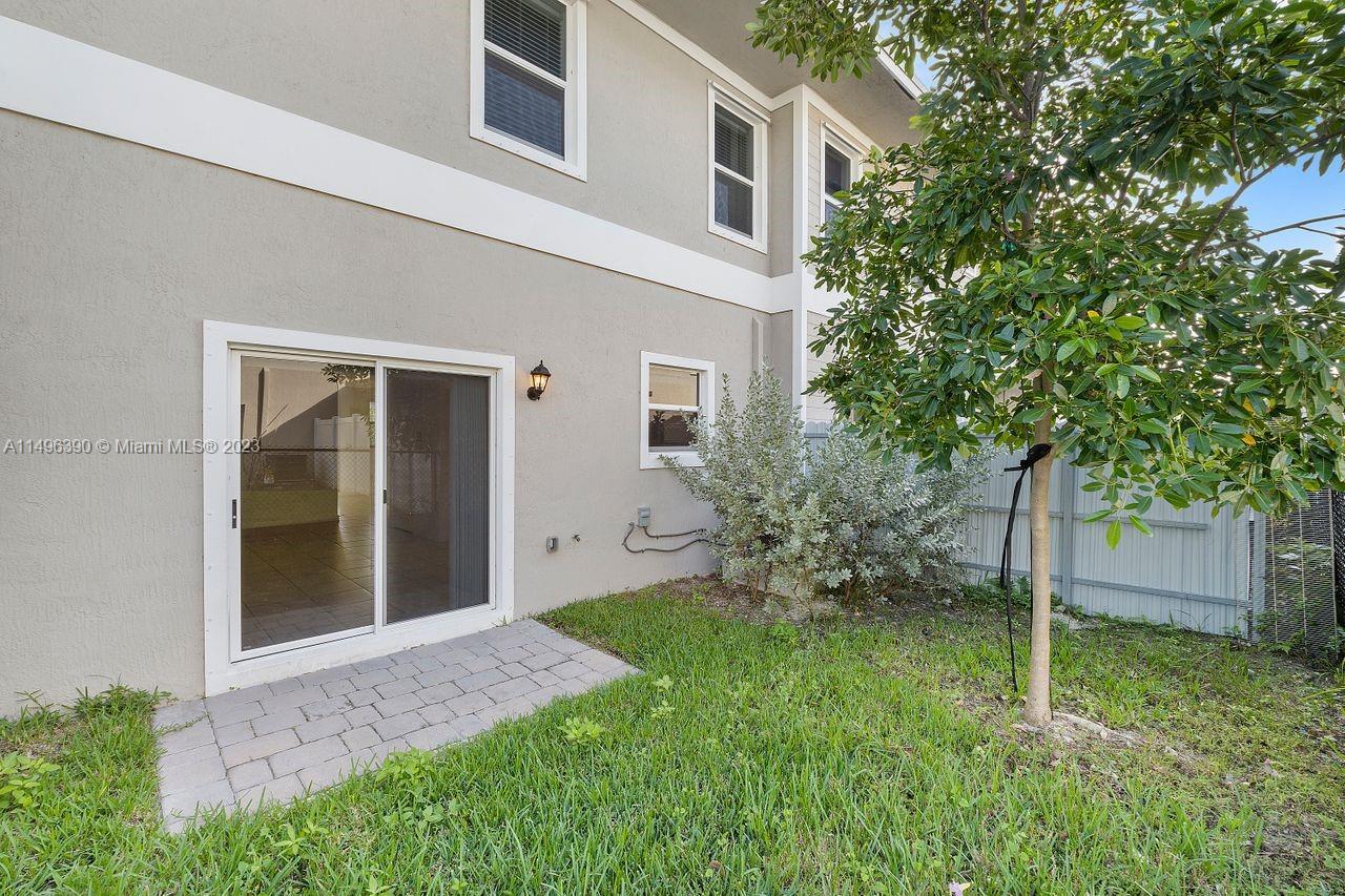 1824 SE 9th Ave, Homestead, Florida 33034, 3 Bedrooms Bedrooms, ,2 BathroomsBathrooms,Residential,For Sale,1824 SE 9th Ave,A11496390