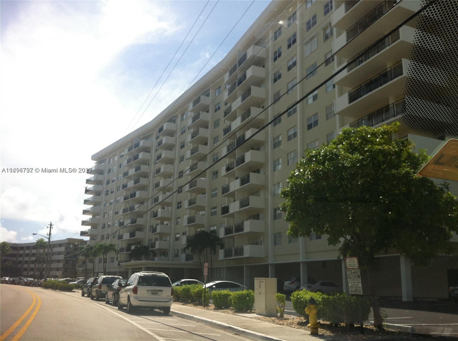 401 Golden Isles Dr 810, Hallandale Beach, Florida 33009, 1 Bedroom Bedrooms, ,1 BathroomBathrooms,Residential,For Sale,401 Golden Isles Dr 810,A11496737