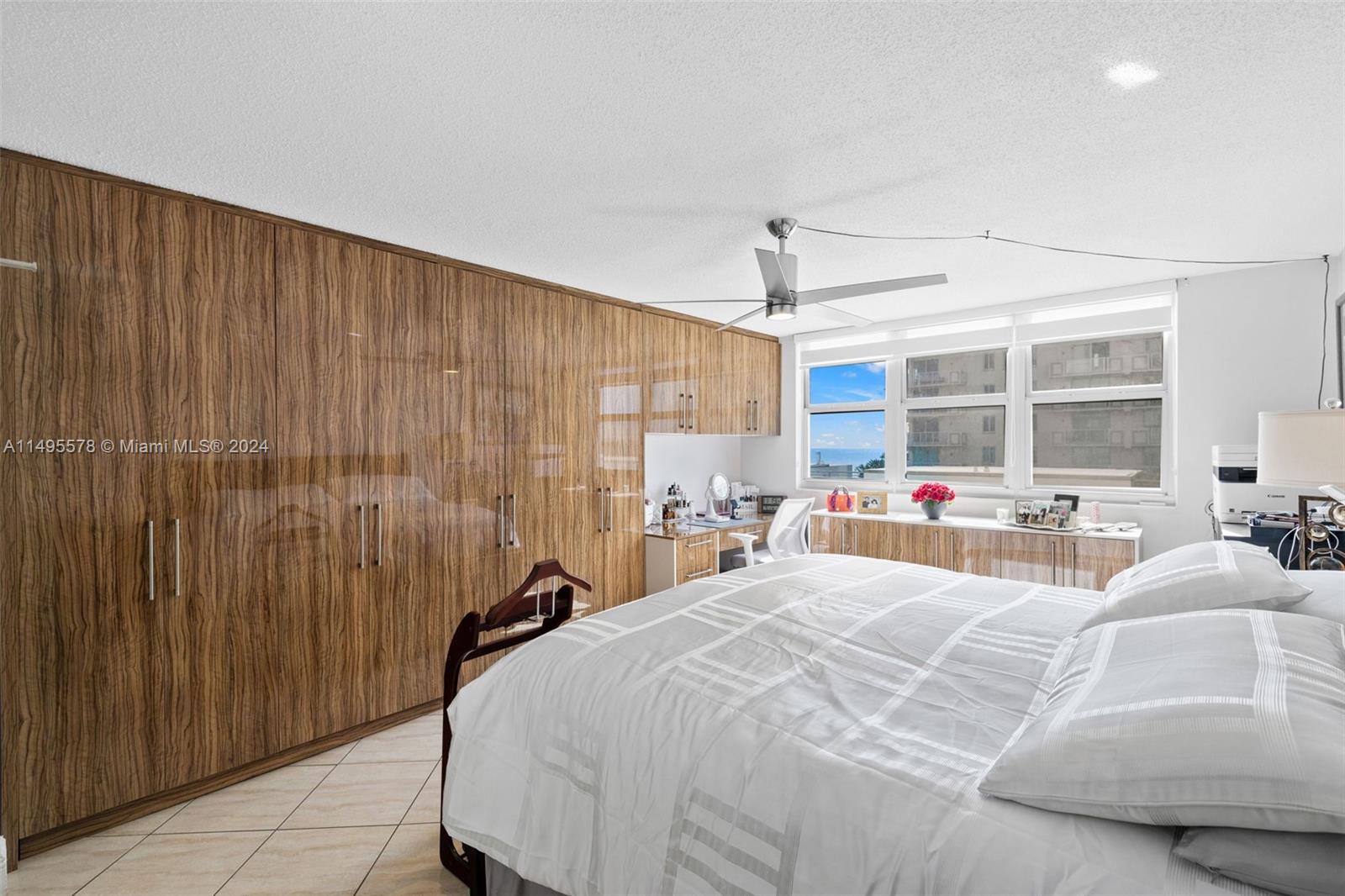 9511 Collins Ave 605, Surfside, Florida 33154, 1 Bedroom Bedrooms, ,1 BathroomBathrooms,Residential,For Sale,9511 Collins Ave 605,A11495578