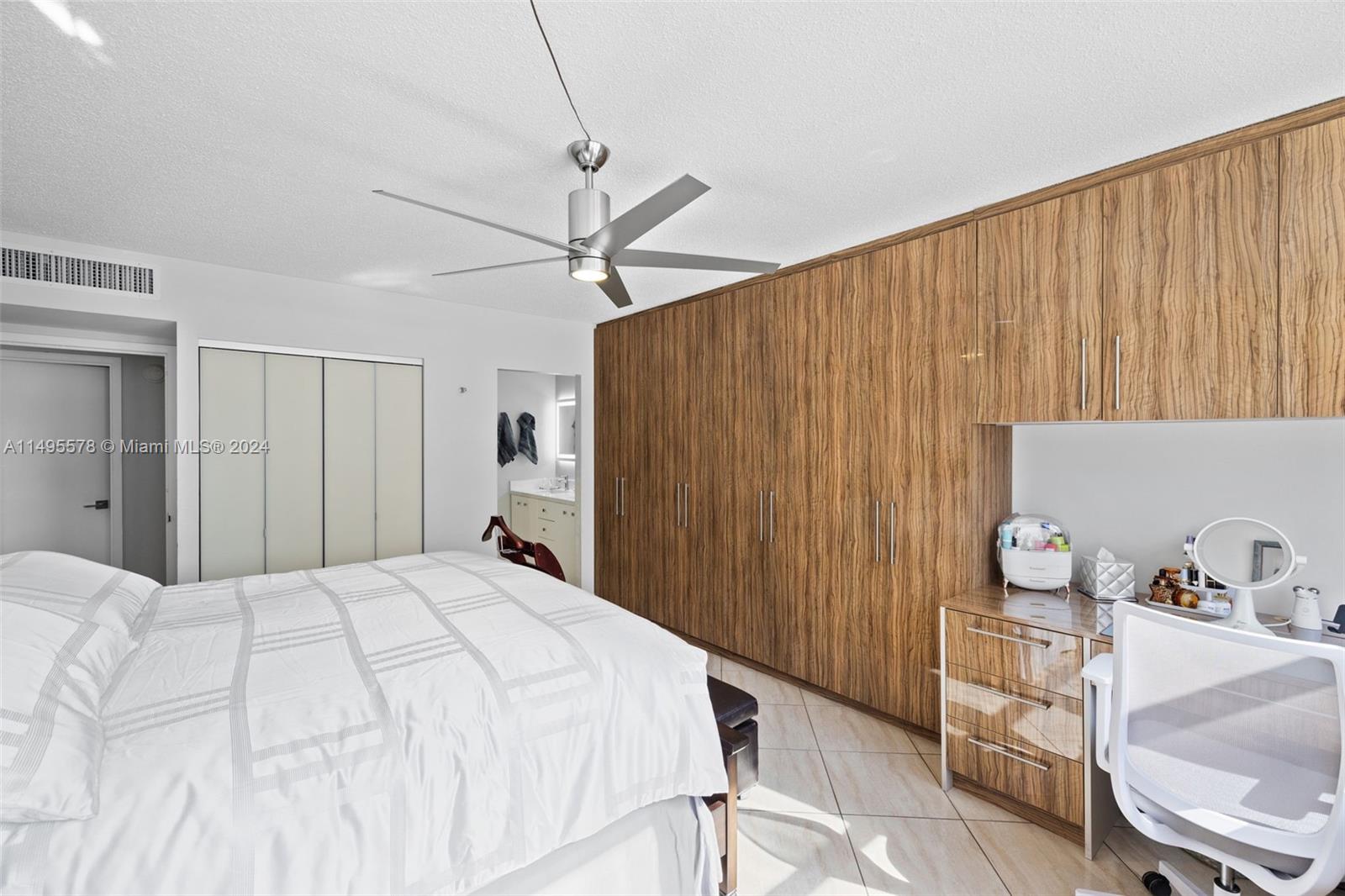 9511 Collins Ave 605, Surfside, Florida 33154, 1 Bedroom Bedrooms, ,1 BathroomBathrooms,Residential,For Sale,9511 Collins Ave 605,A11495578
