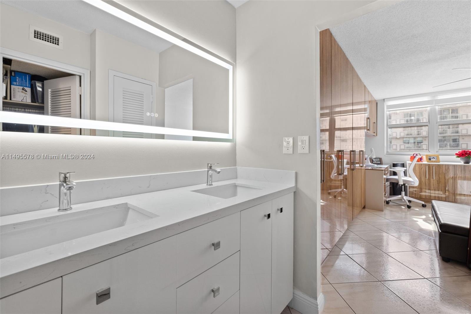 9511 Collins Ave 605, Surfside, Florida 33154, 1 Bedroom Bedrooms, ,1 BathroomBathrooms,Residential,For Sale,9511 Collins Ave 605,A11495578