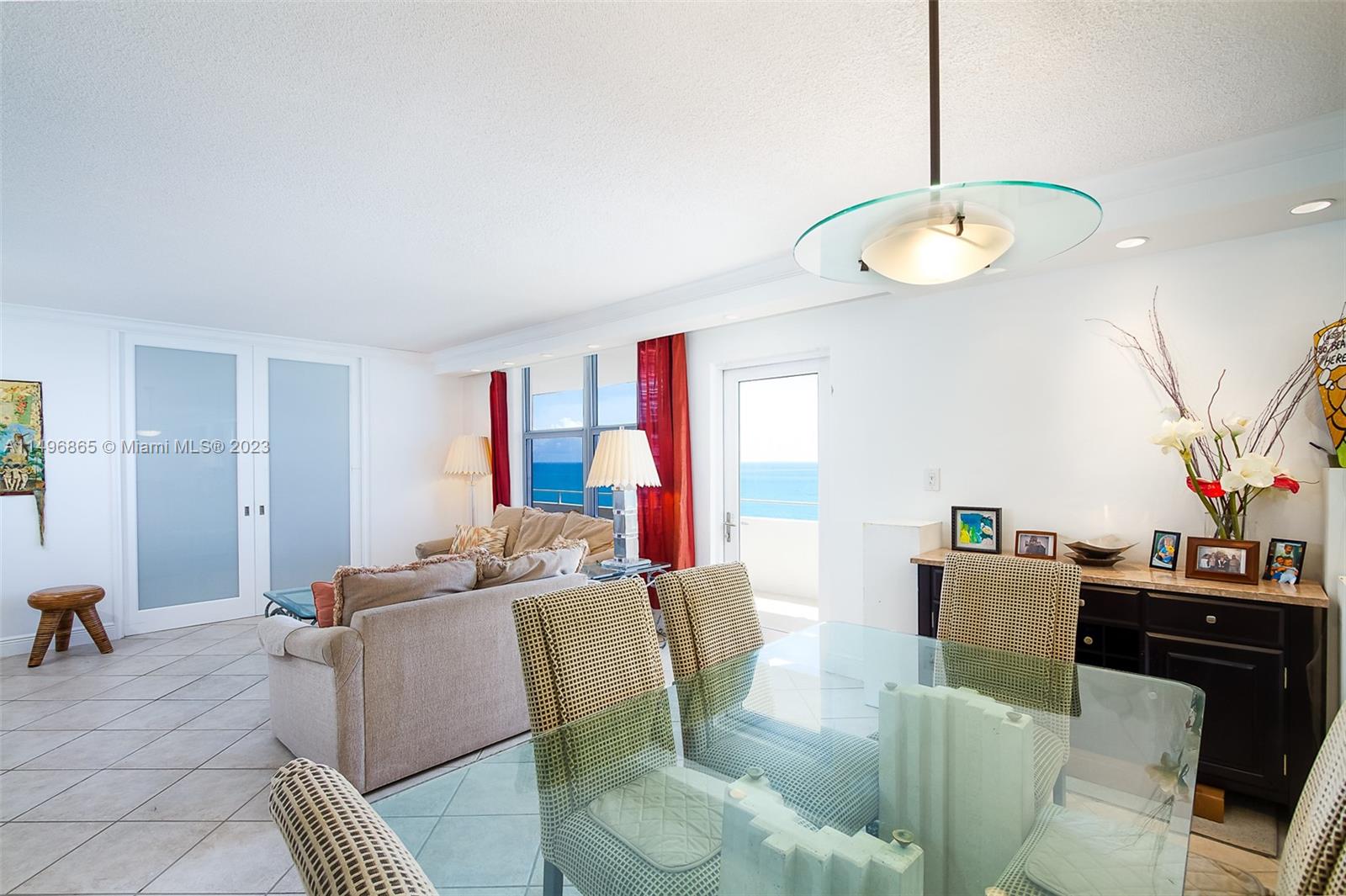 9225 Collins Ave 1201, Surfside, Florida 33154, 2 Bedrooms Bedrooms, ,2 BathroomsBathrooms,Residentiallease,For Rent,9225 Collins Ave 1201,A11496865