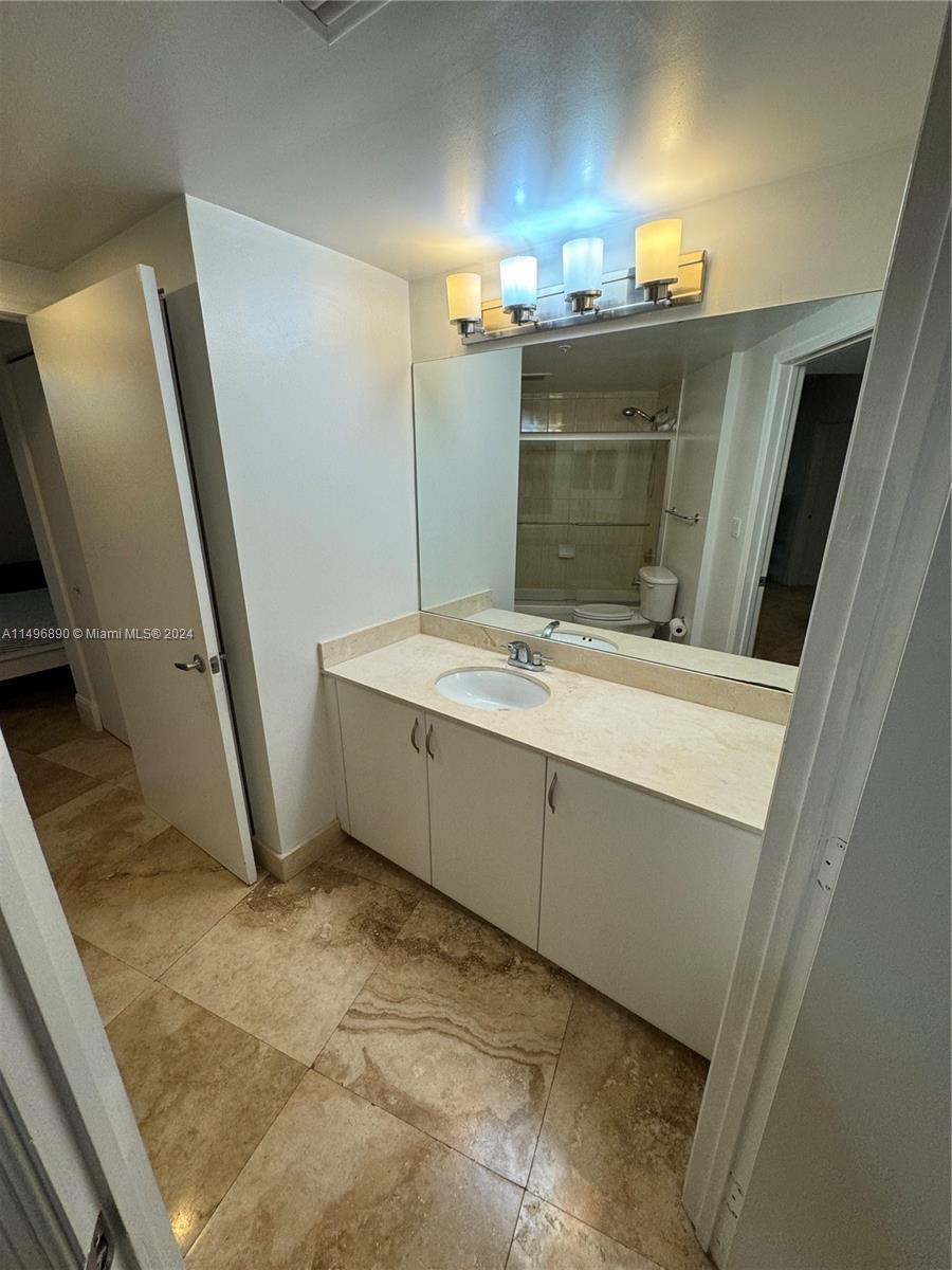 1750 N Bayshore Dr 3114, Miami, Florida 33132, 2 Bedrooms Bedrooms, ,2 BathroomsBathrooms,Residentiallease,For Rent,1750 N Bayshore Dr 3114,A11496890