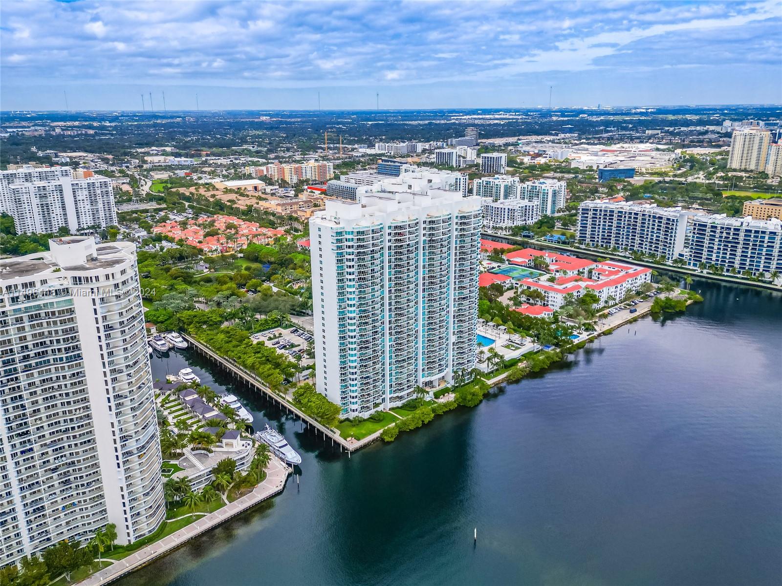 3201 183rd St, Aventura, FL, 33160 United States, 2 Bedrooms Bedrooms, ,3 BathroomsBathrooms,Residential,For Sale,183rd St,A11496448
