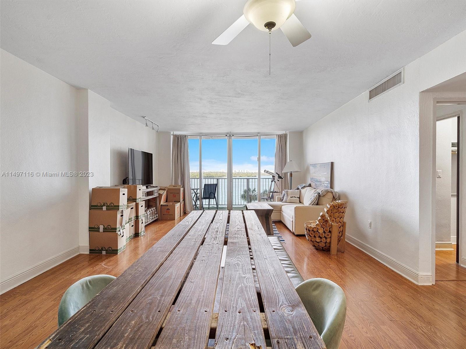 10350 W Bay Harbor Dr 4V, Bay Harbor Islands, Florida 33154, 1 Bedroom Bedrooms, ,1 BathroomBathrooms,Residentiallease,For Rent,10350 W Bay Harbor Dr 4V,A11497116