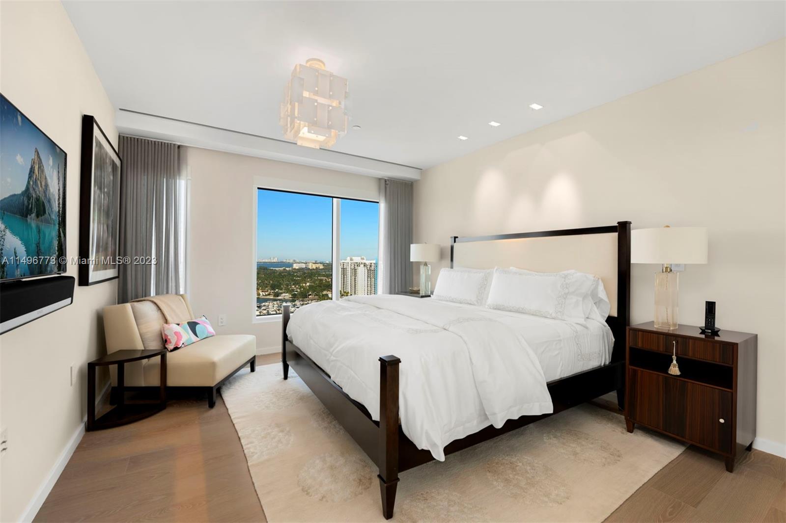 10 VENETIAN WAY, Miami Beach, FL, 33139 United States, 6 Bedrooms Bedrooms, ,6 BathroomsBathrooms,Residential,For Sale,VENETIAN WAY,A11496773