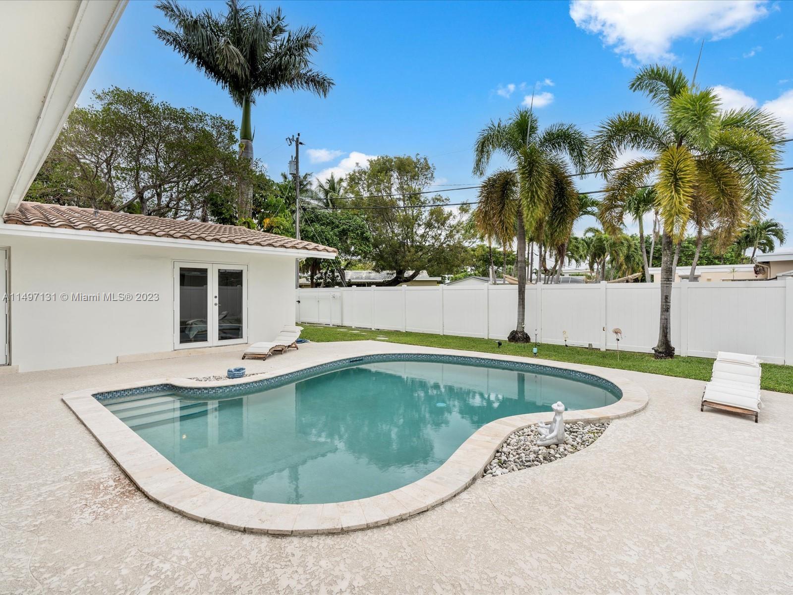 1015 S 13th Ave, Hollywood, Florida 33019, 4 Bedrooms Bedrooms, ,3 BathroomsBathrooms,Residential,For Sale,1015 S 13th Ave,A11497131