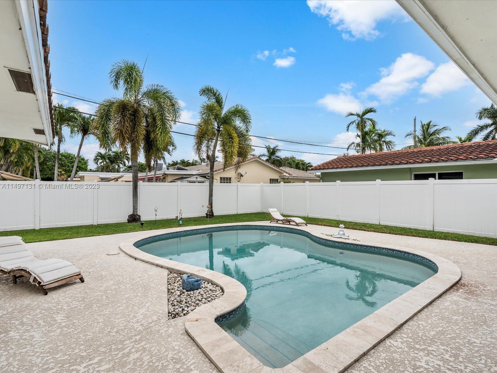 1015 S 13th Ave, Hollywood, Florida 33019, 4 Bedrooms Bedrooms, ,3 BathroomsBathrooms,Residential,For Sale,1015 S 13th Ave,A11497131