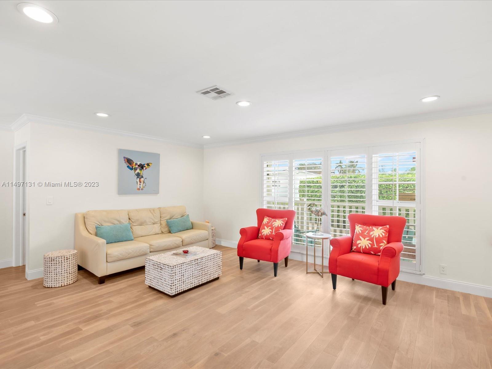 1015 S 13th Ave, Hollywood, Florida 33019, 4 Bedrooms Bedrooms, ,3 BathroomsBathrooms,Residential,For Sale,1015 S 13th Ave,A11497131