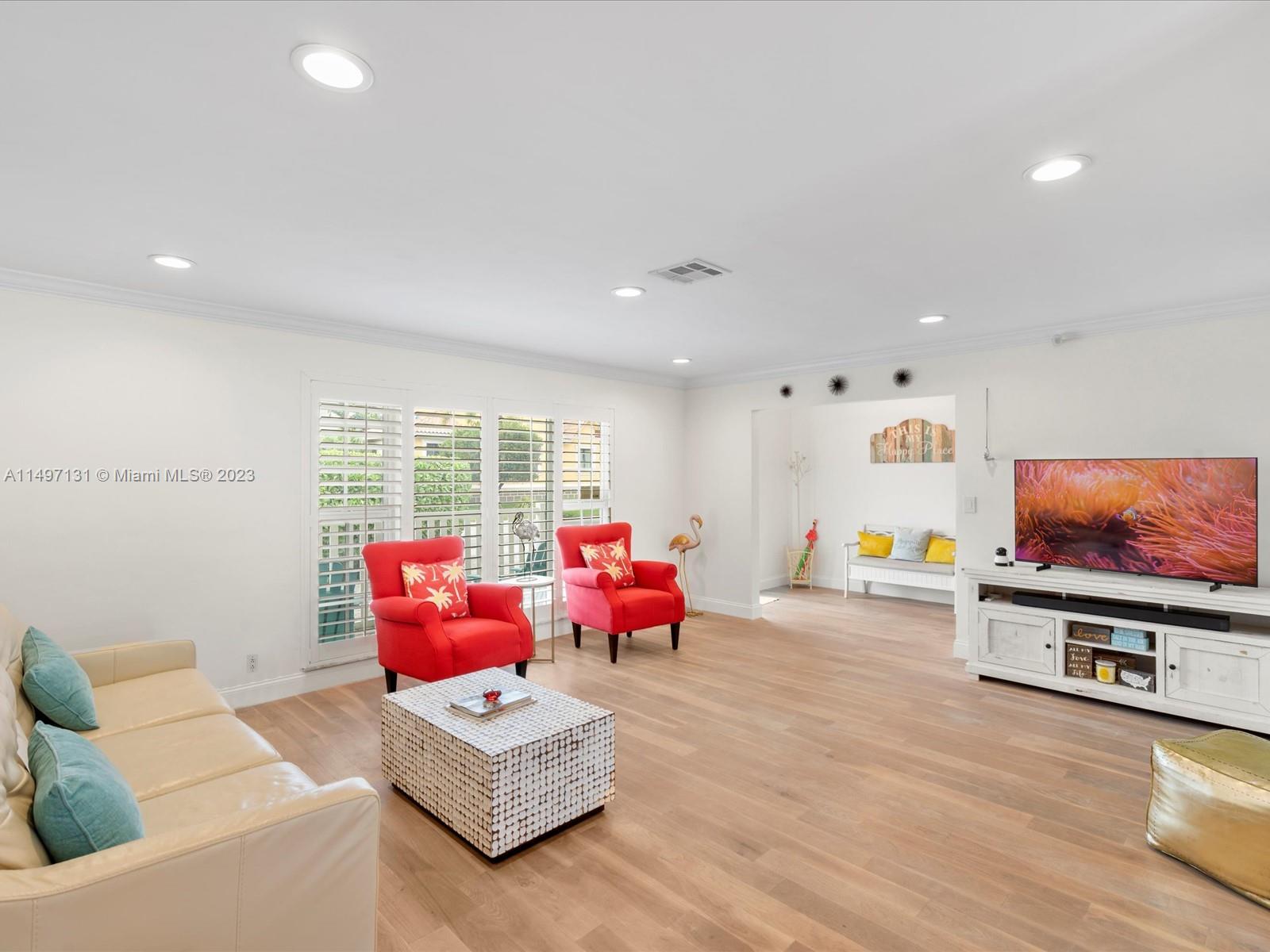 1015 S 13th Ave, Hollywood, Florida 33019, 4 Bedrooms Bedrooms, ,3 BathroomsBathrooms,Residential,For Sale,1015 S 13th Ave,A11497131