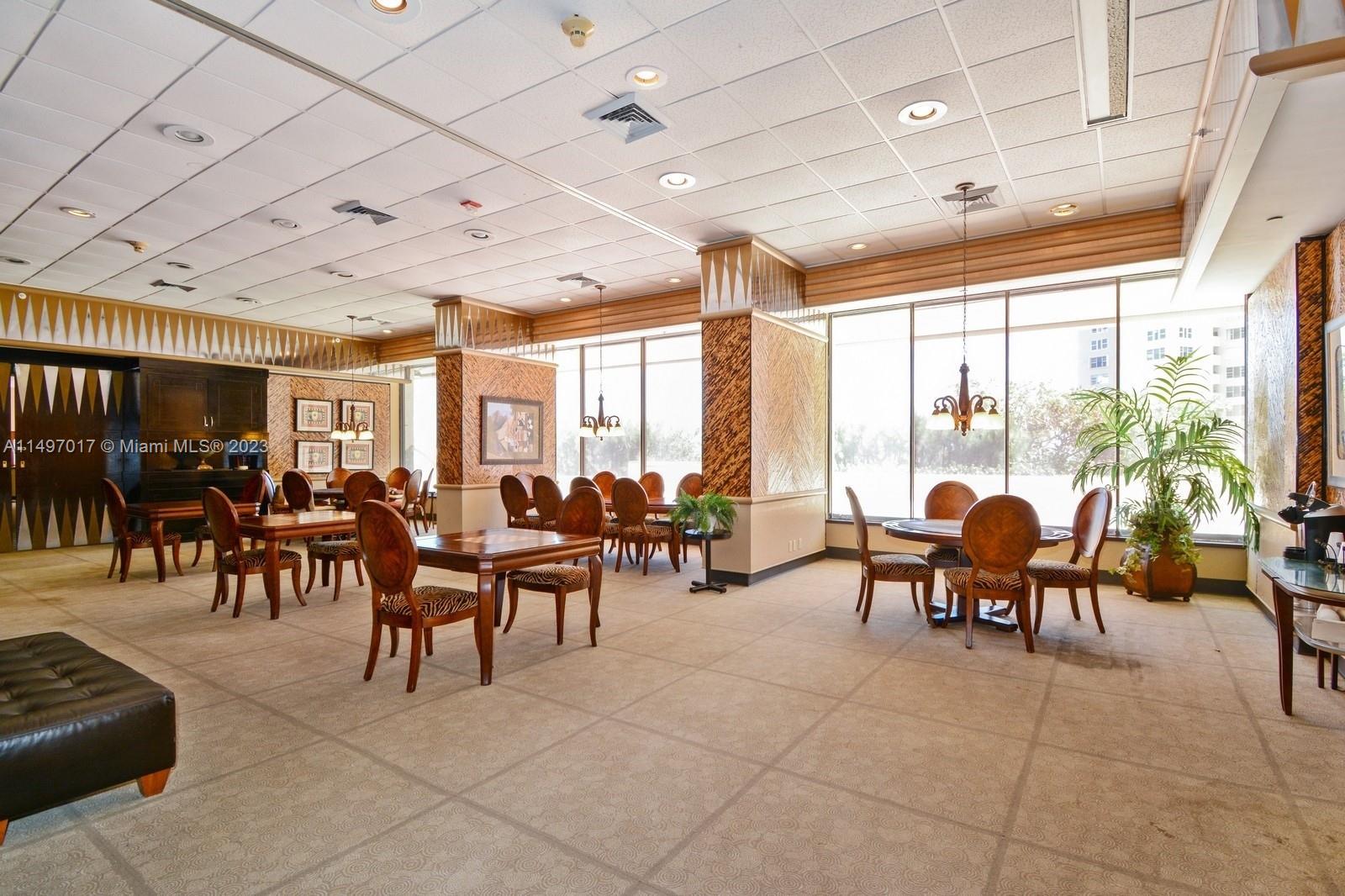 Cards room/ Library.
