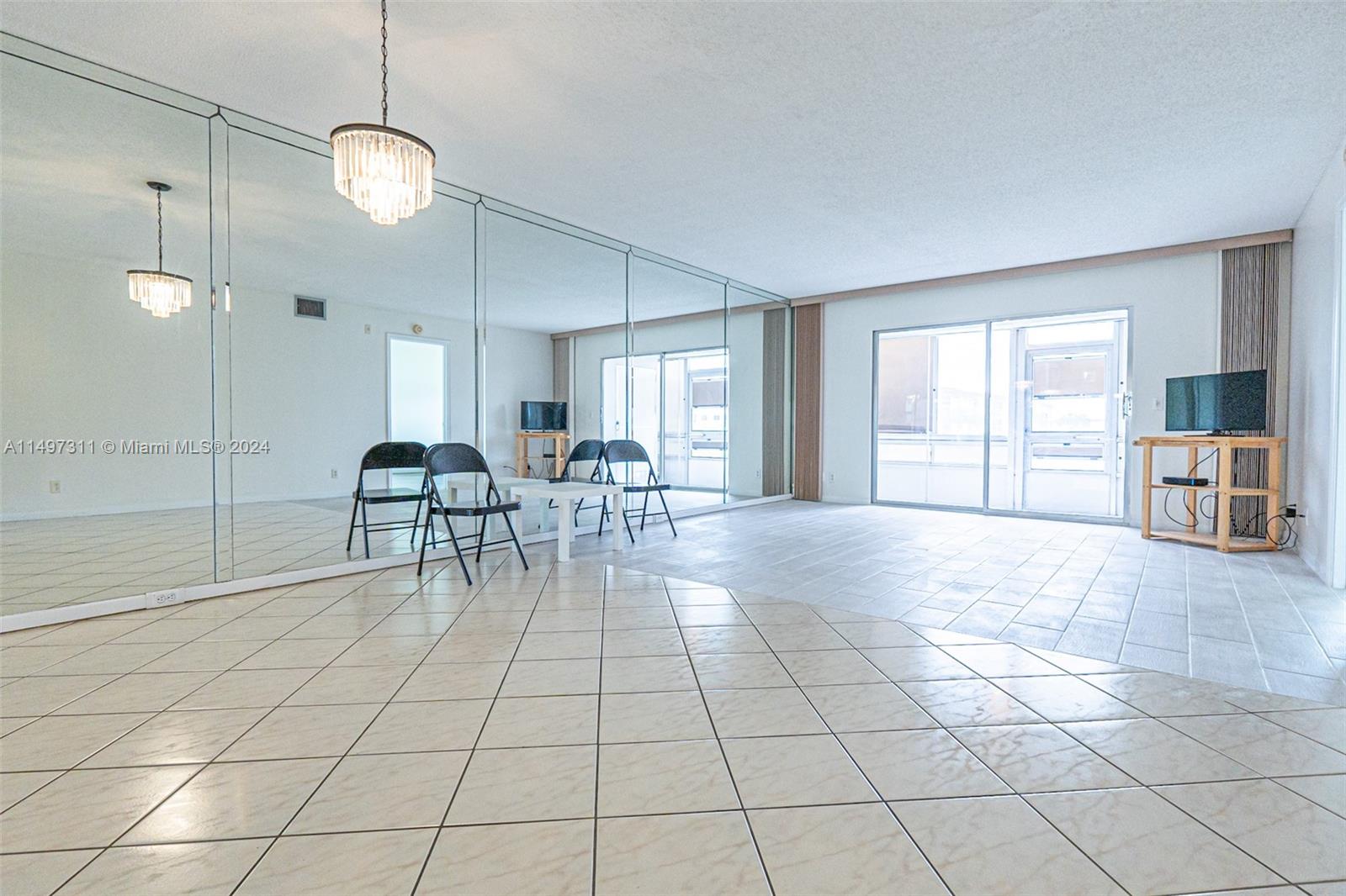 12950 13th St, Pembroke Pines, FL, 33027 United States, 2 Bedrooms Bedrooms, ,2 BathroomsBathrooms,Residential,For Sale,13th St,A11497311