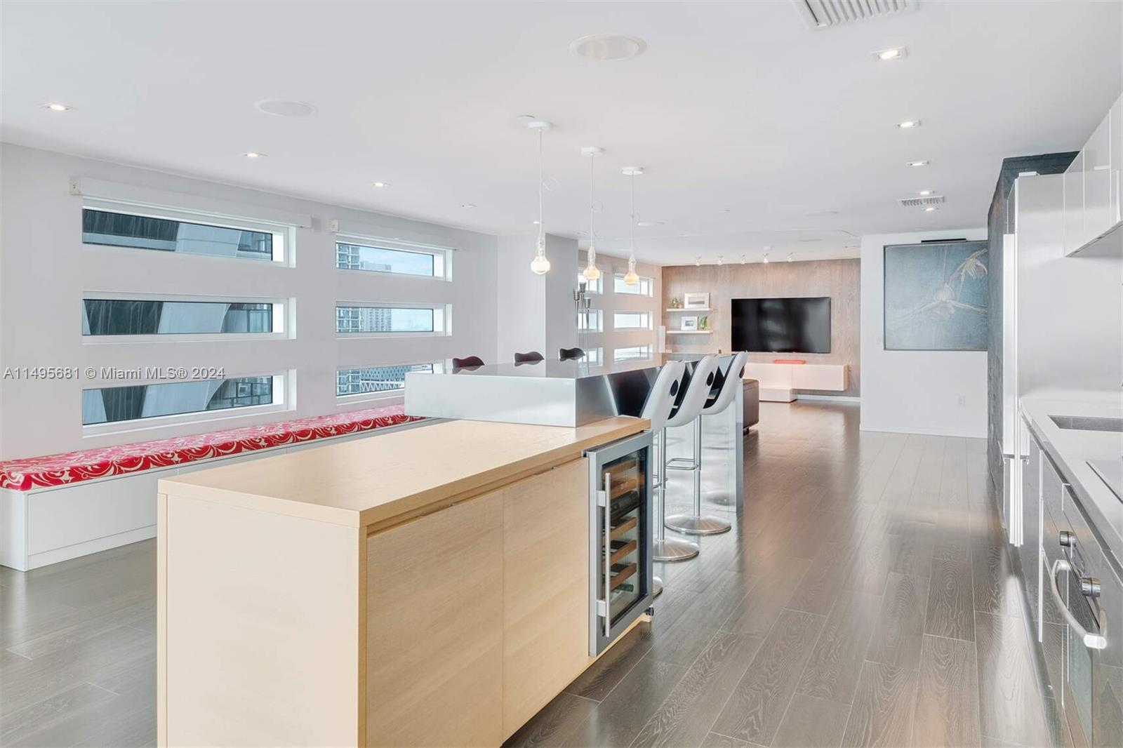 1040 Biscayne Blvd 2501, Miami, Florida 33132, 2 Bedrooms Bedrooms, ,2 BathroomsBathrooms,Residential,For Sale,1040 Biscayne Blvd 2501,A11495681