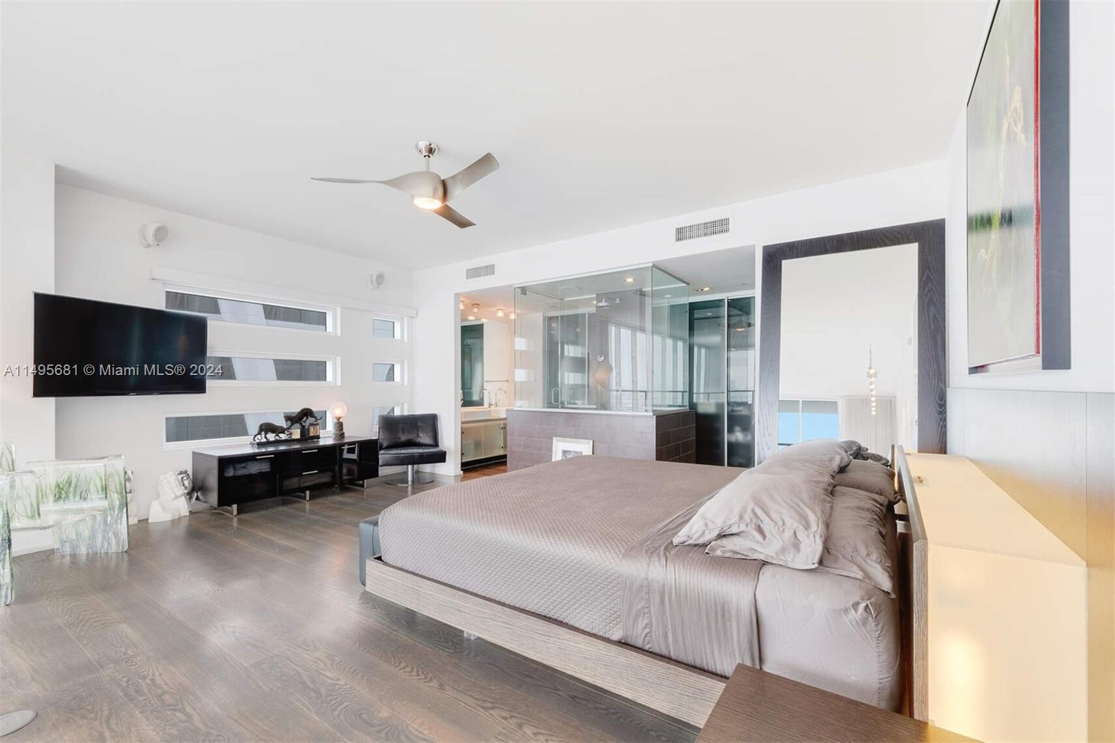 1040 Biscayne Blvd 2501, Miami, Florida 33132, 2 Bedrooms Bedrooms, ,2 BathroomsBathrooms,Residential,For Sale,1040 Biscayne Blvd 2501,A11495681