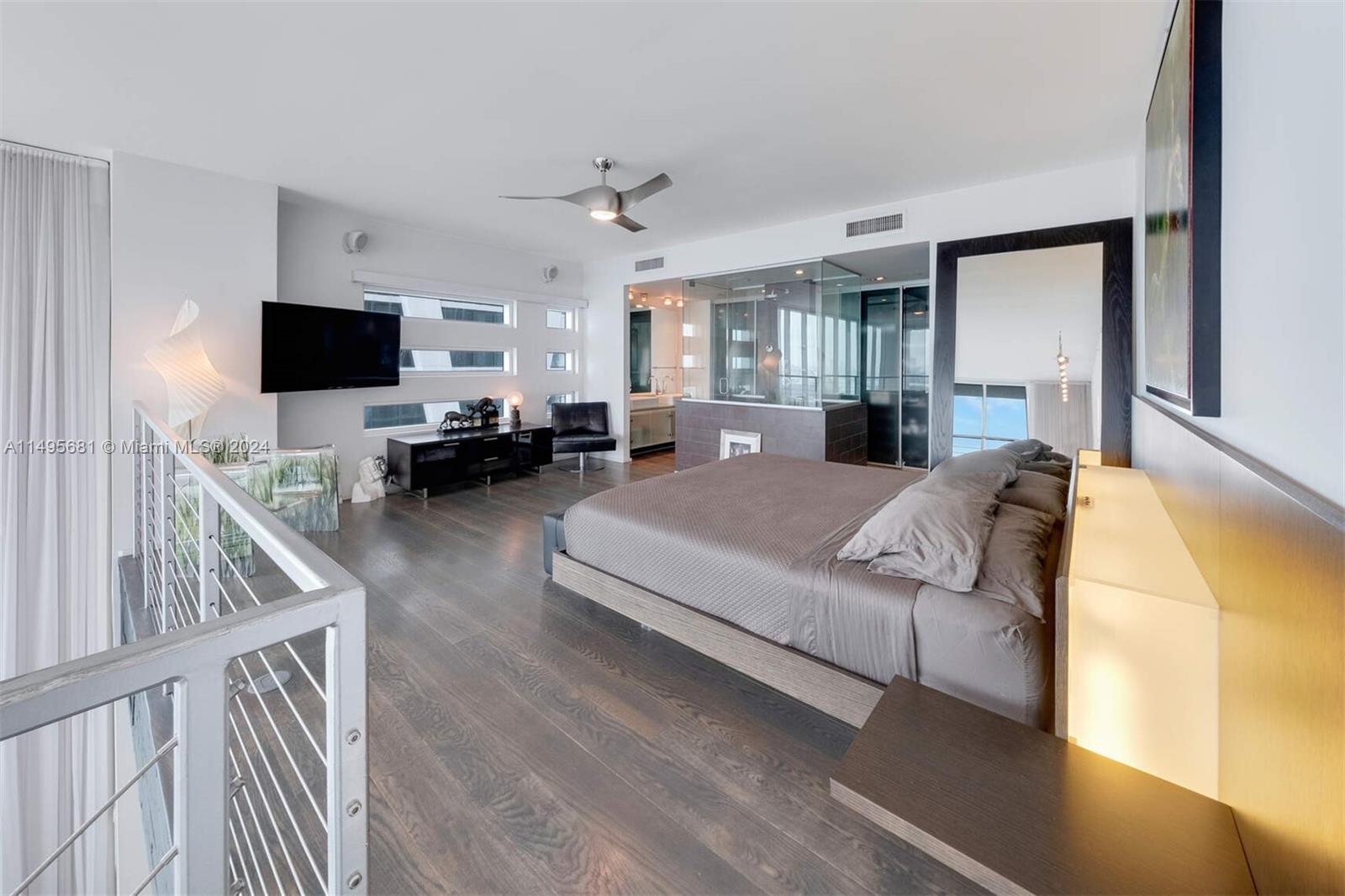 1040 Biscayne Blvd 2501, Miami, Florida 33132, 2 Bedrooms Bedrooms, ,2 BathroomsBathrooms,Residential,For Sale,1040 Biscayne Blvd 2501,A11495681
