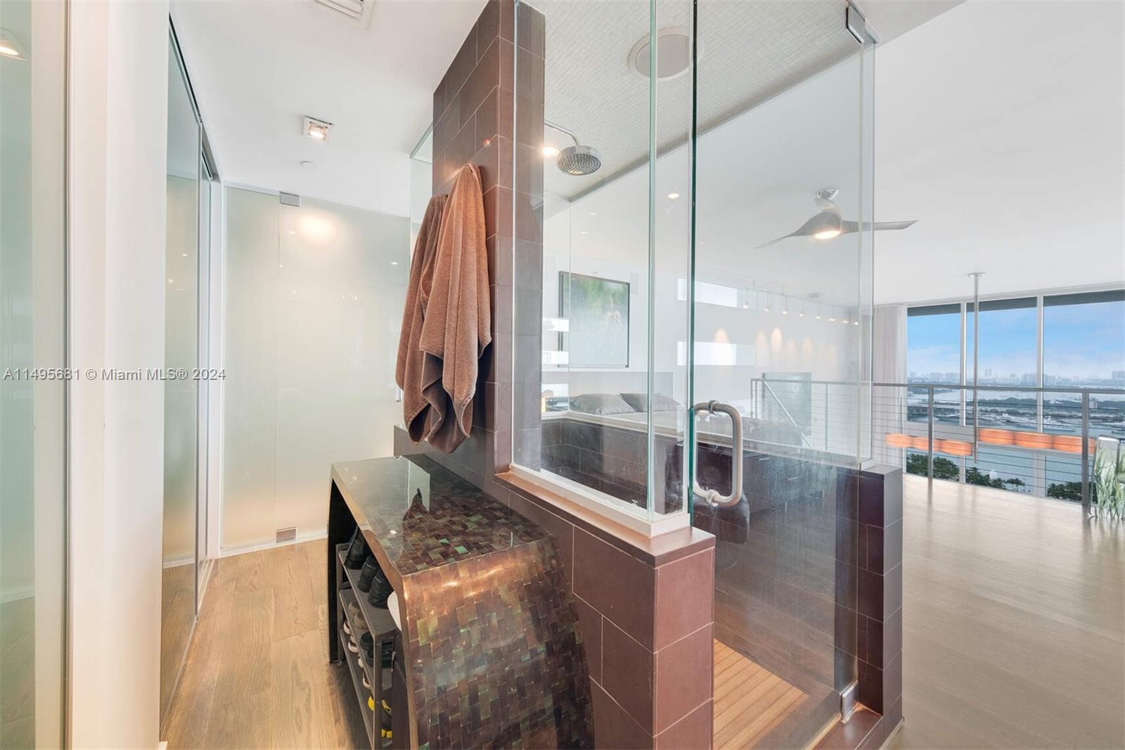 1040 Biscayne Blvd 2501, Miami, Florida 33132, 2 Bedrooms Bedrooms, ,2 BathroomsBathrooms,Residential,For Sale,1040 Biscayne Blvd 2501,A11495681