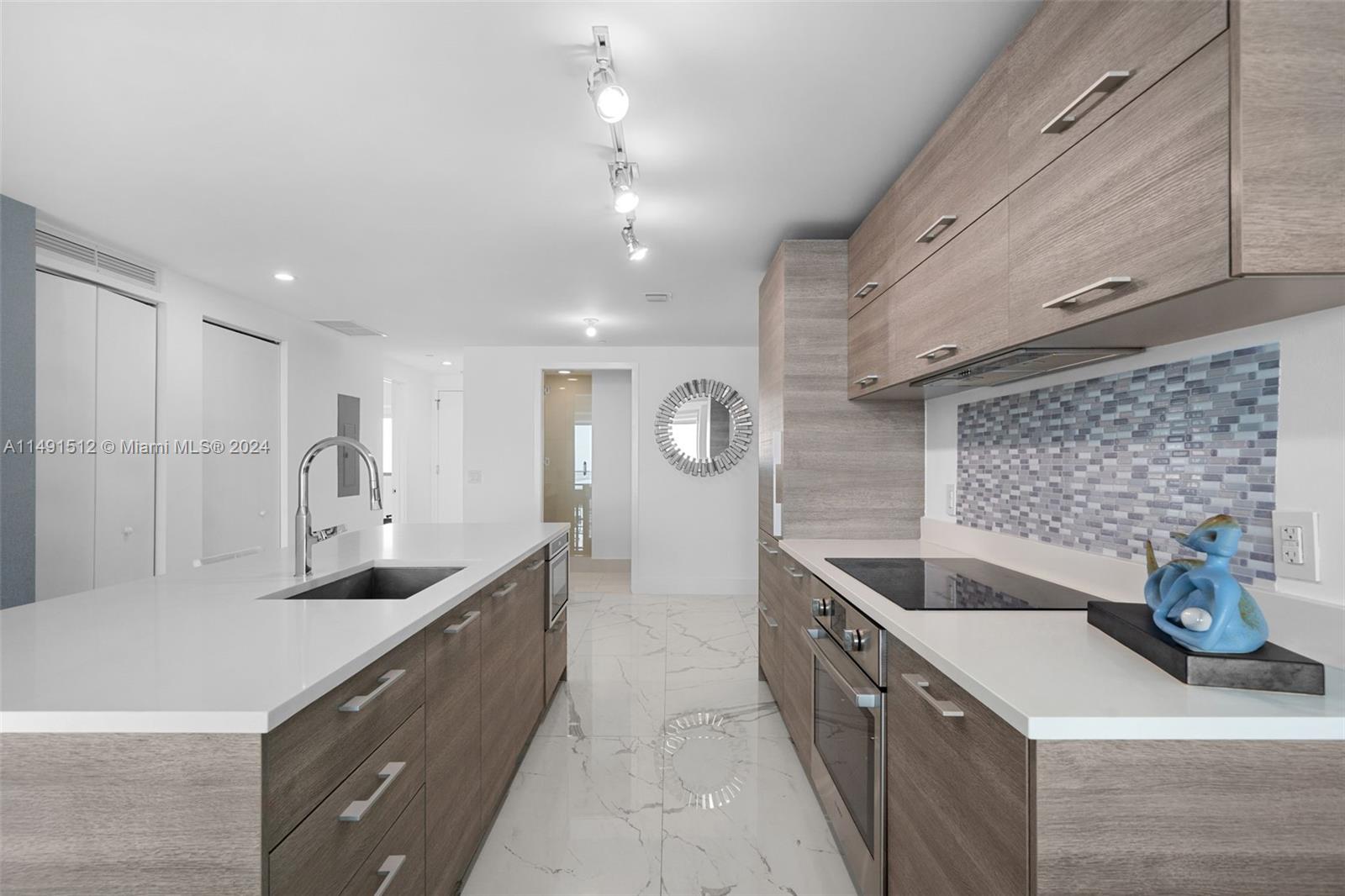 650 NE 32nd St 4404, Miami, Florida 33137, 2 Bedrooms Bedrooms, ,3 BathroomsBathrooms,Residential,For Sale,650 NE 32nd St 4404,A11491512