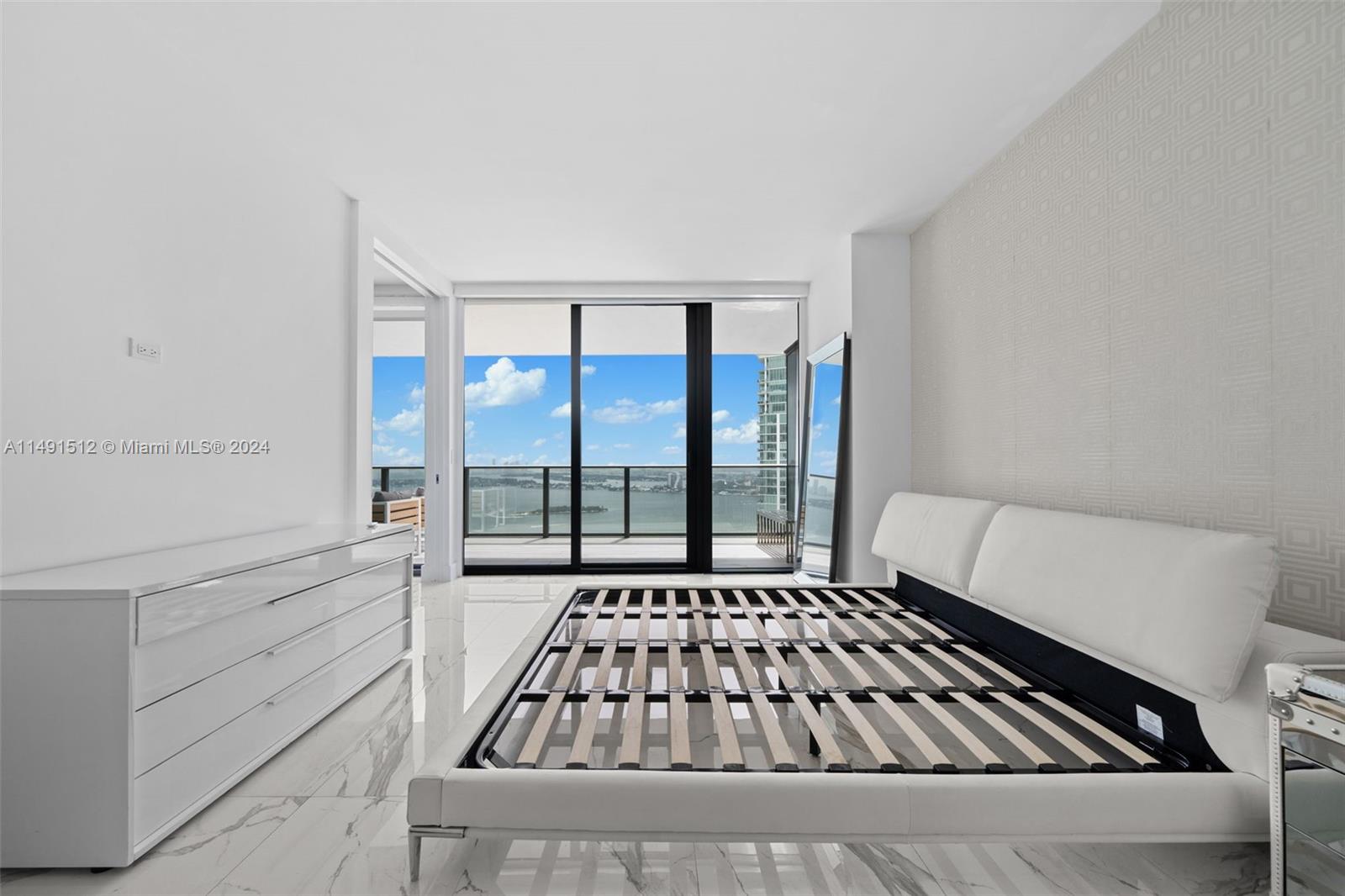 650 NE 32nd St 4404, Miami, Florida 33137, 2 Bedrooms Bedrooms, ,3 BathroomsBathrooms,Residential,For Sale,650 NE 32nd St 4404,A11491512