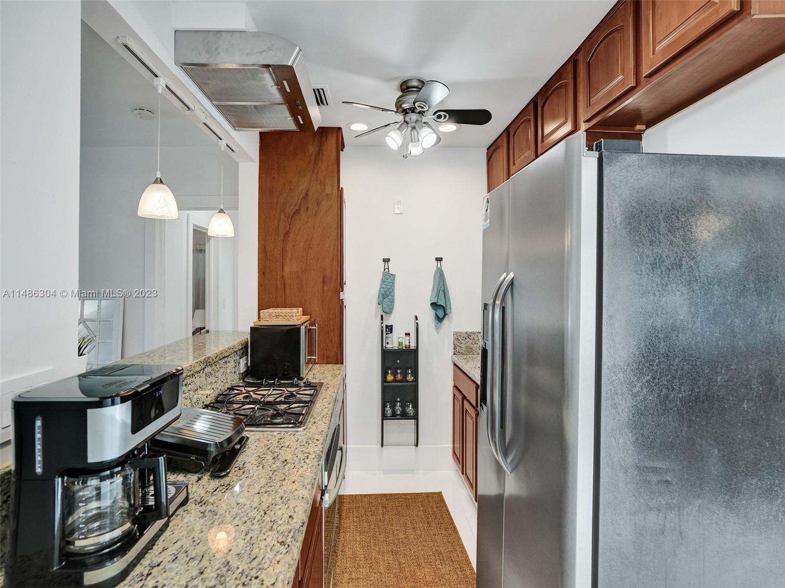 1216 Guava Isle, Fort Lauderdale, Florida 33315, 2 Bedrooms Bedrooms, ,1 BathroomBathrooms,Residentiallease,For Rent,1216 Guava Isle,A11486304
