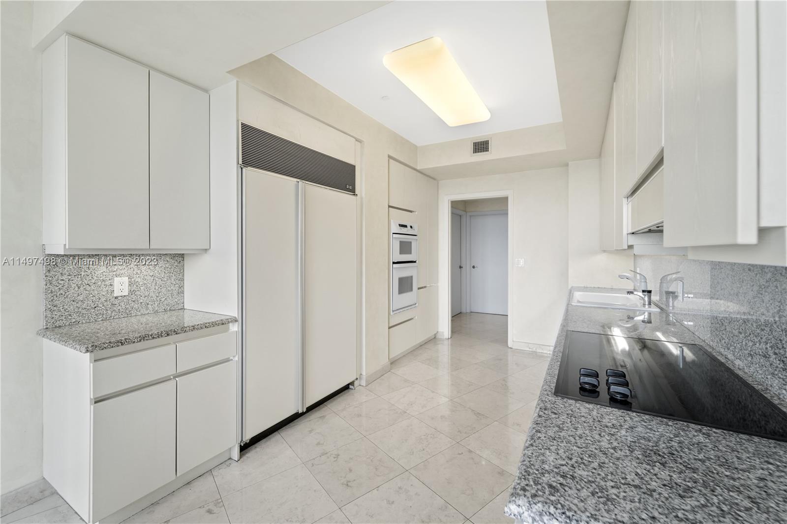 9601 Collins Ave 808, Bal Harbour, Florida 33154, 2 Bedrooms Bedrooms, ,2 BathroomsBathrooms,Residentiallease,For Rent,9601 Collins Ave 808,A11497498