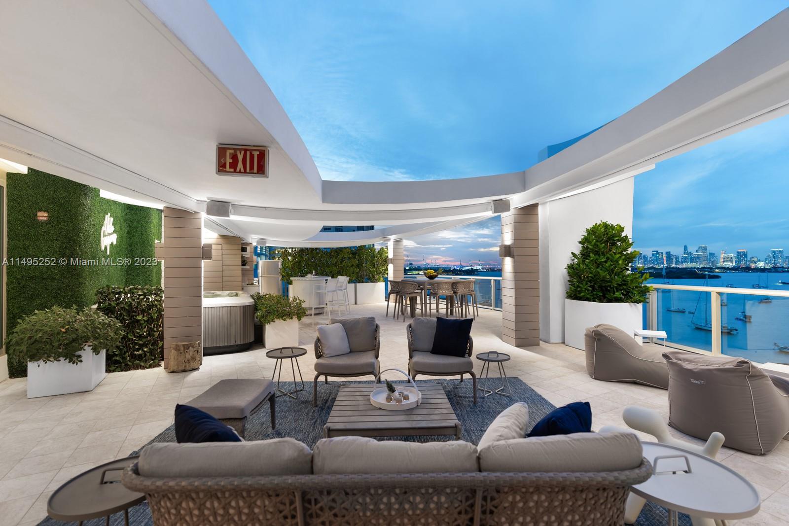 1470 16th St PH-1, Miami Beach, Florida 33139, 3 Bedrooms Bedrooms, ,2 BathroomsBathrooms,Residential,For Sale,1470 16th St PH-1,A11495252