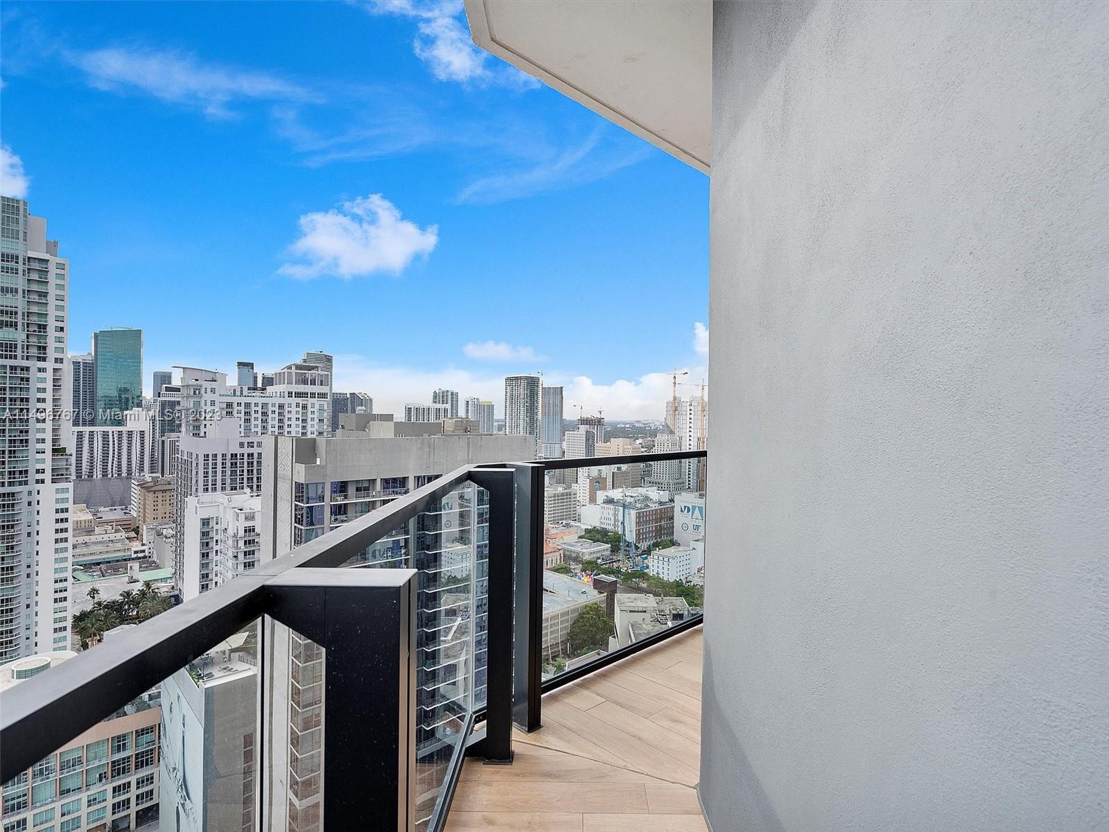 398 NE 5th St 2915, Miami, Florida 33132, 1 Bedroom Bedrooms, ,1 BathroomBathrooms,Residential,For Sale,398 NE 5th St 2915,A11496767