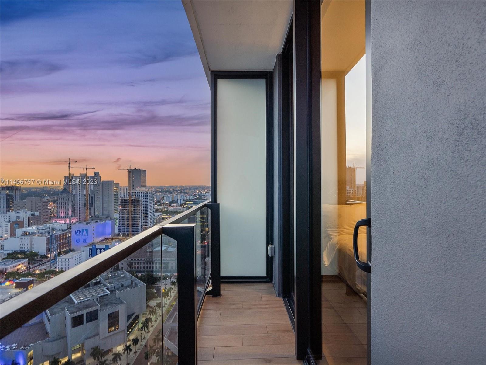 398 NE 5th St 2915, Miami, Florida 33132, 1 Bedroom Bedrooms, ,1 BathroomBathrooms,Residential,For Sale,398 NE 5th St 2915,A11496767