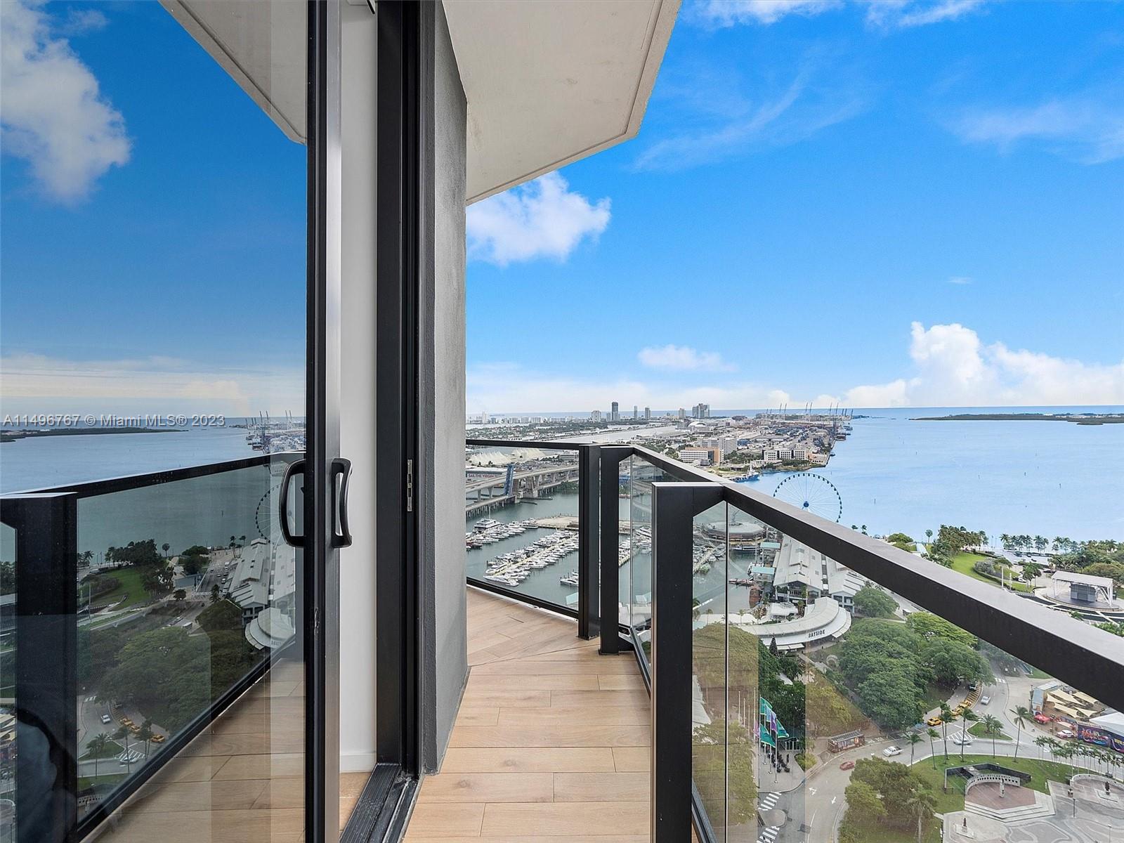 398 NE 5th St 2915, Miami, Florida 33132, 1 Bedroom Bedrooms, ,1 BathroomBathrooms,Residential,For Sale,398 NE 5th St 2915,A11496767