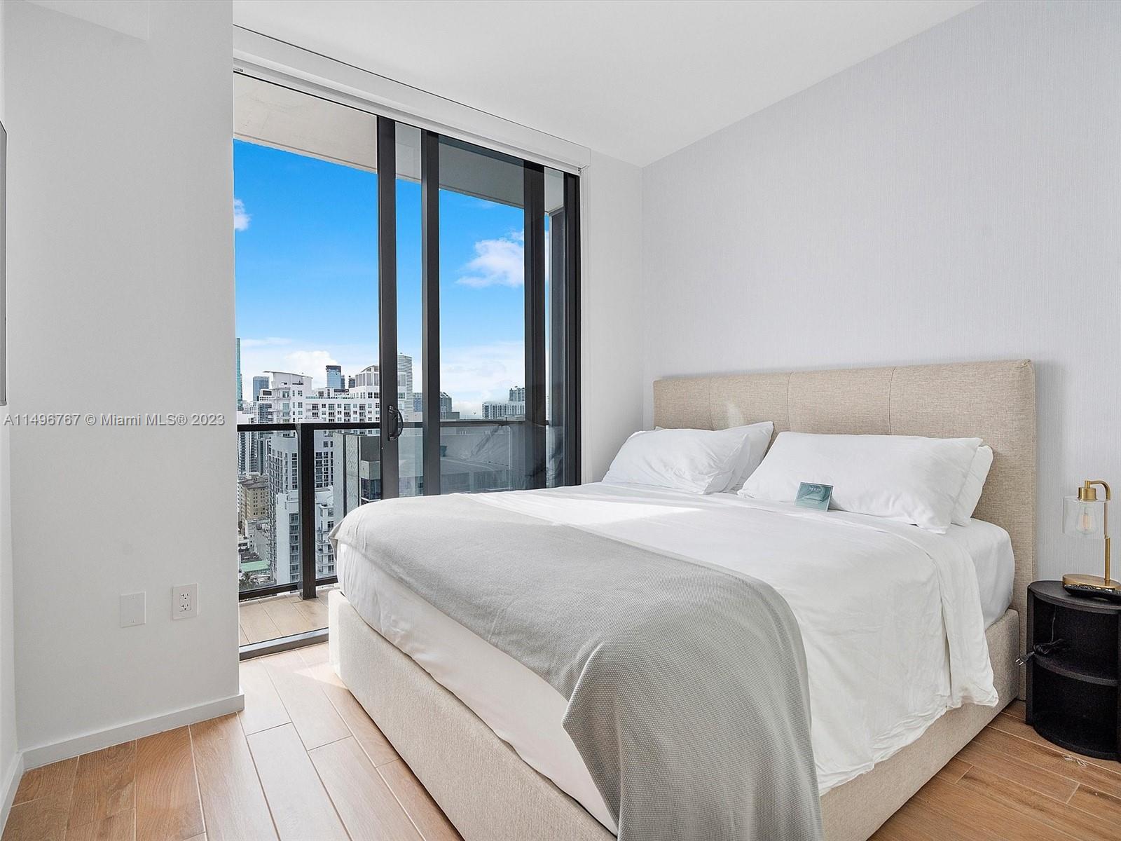 398 NE 5th St 2915, Miami, Florida 33132, 1 Bedroom Bedrooms, ,1 BathroomBathrooms,Residential,For Sale,398 NE 5th St 2915,A11496767