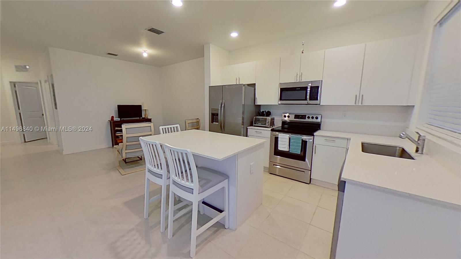 1634 SE 26th Ter 1634, Homestead, Florida 33035, 3 Bedrooms Bedrooms, ,3 BathroomsBathrooms,Residential,For Sale,1634 SE 26th Ter 1634,A11496840