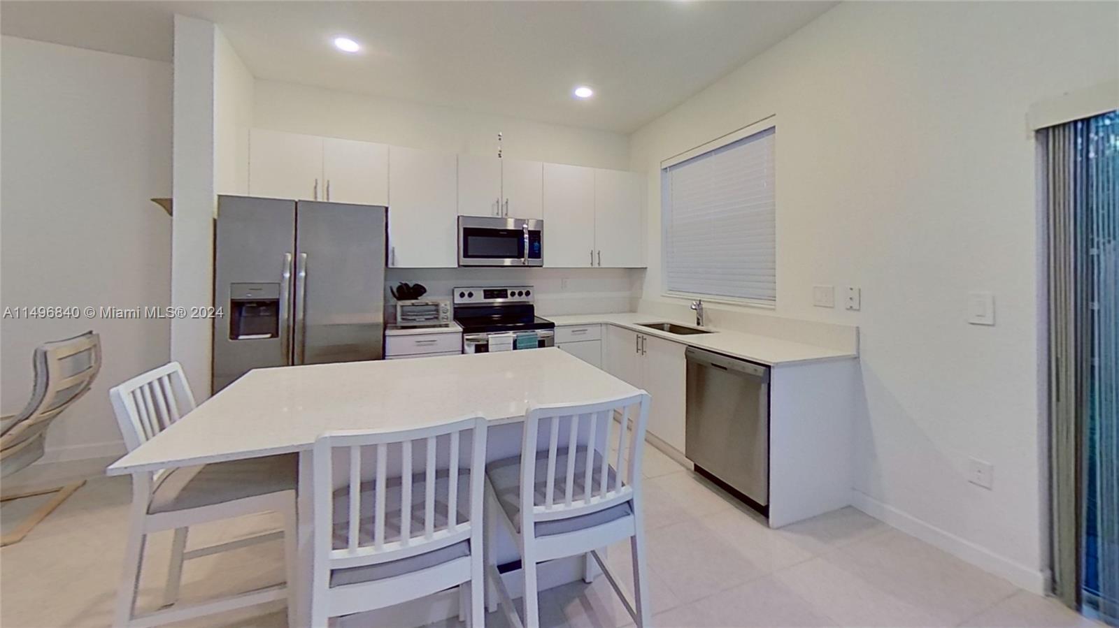 1634 SE 26th Ter 1634, Homestead, Florida 33035, 3 Bedrooms Bedrooms, ,3 BathroomsBathrooms,Residential,For Sale,1634 SE 26th Ter 1634,A11496840