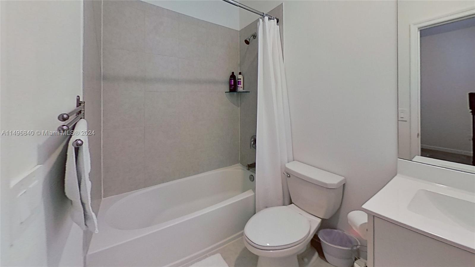 1634 SE 26th Ter 1634, Homestead, Florida 33035, 3 Bedrooms Bedrooms, ,3 BathroomsBathrooms,Residential,For Sale,1634 SE 26th Ter 1634,A11496840