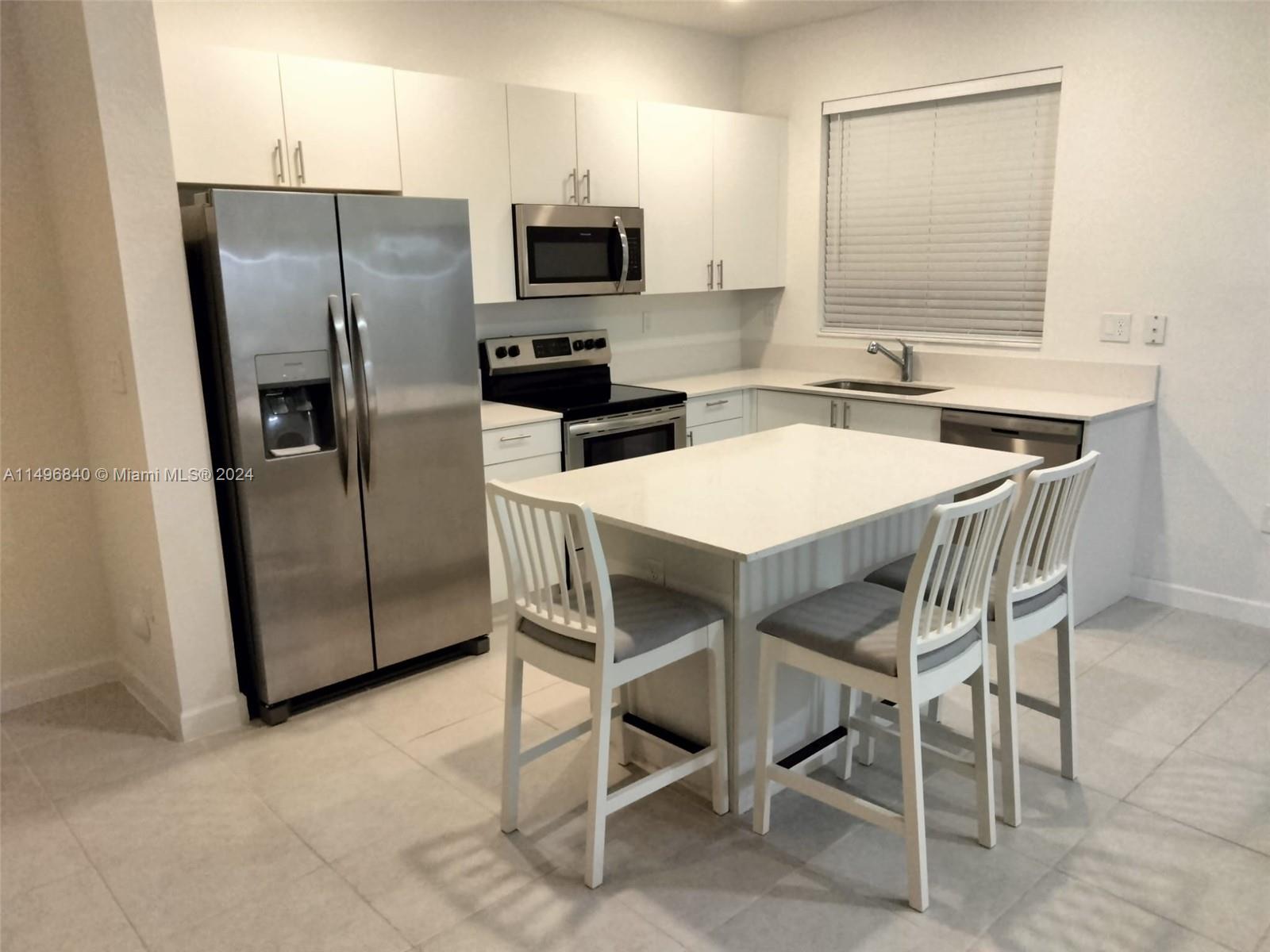 1634 SE 26th Ter 1634, Homestead, Florida 33035, 3 Bedrooms Bedrooms, ,3 BathroomsBathrooms,Residential,For Sale,1634 SE 26th Ter 1634,A11496840