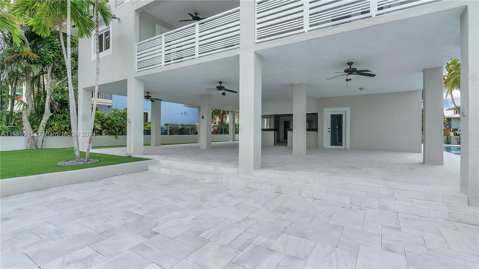 418 Laguna Ave, Key Largo, FL, 33037 United States, 5 Bedrooms Bedrooms, ,3 BathroomsBathrooms,Residential,For Sale,Laguna Ave,A11496915